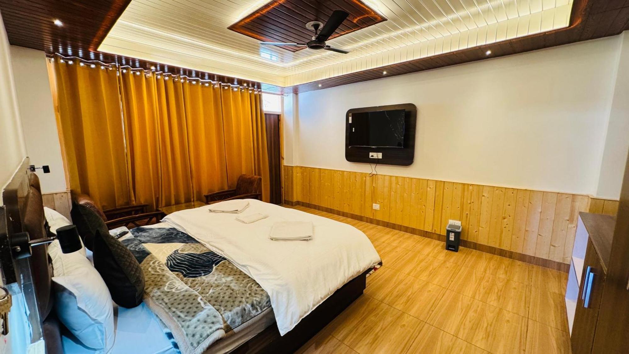 Hotel The Midnight Garden Manali Exteriér fotografie
